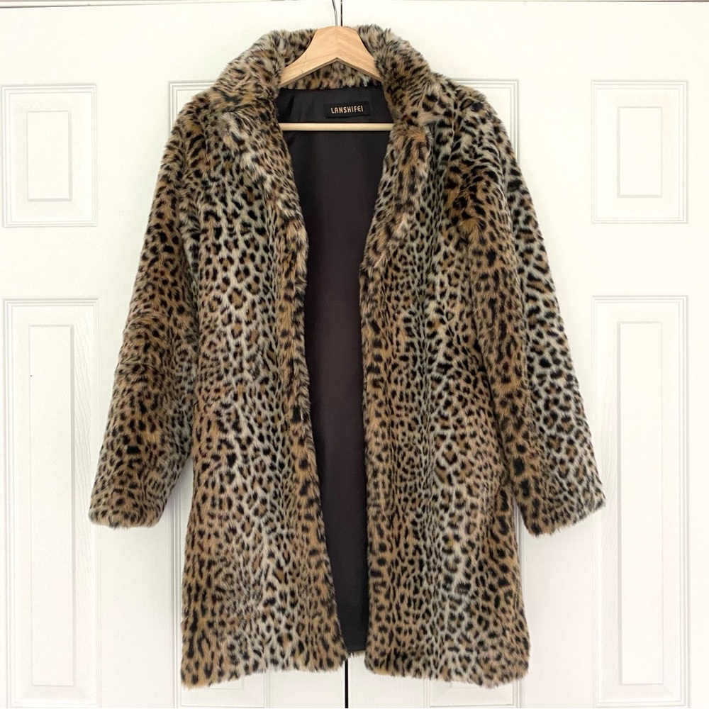 EUC Faux Fur Leopard Animal Print Coat XS like new